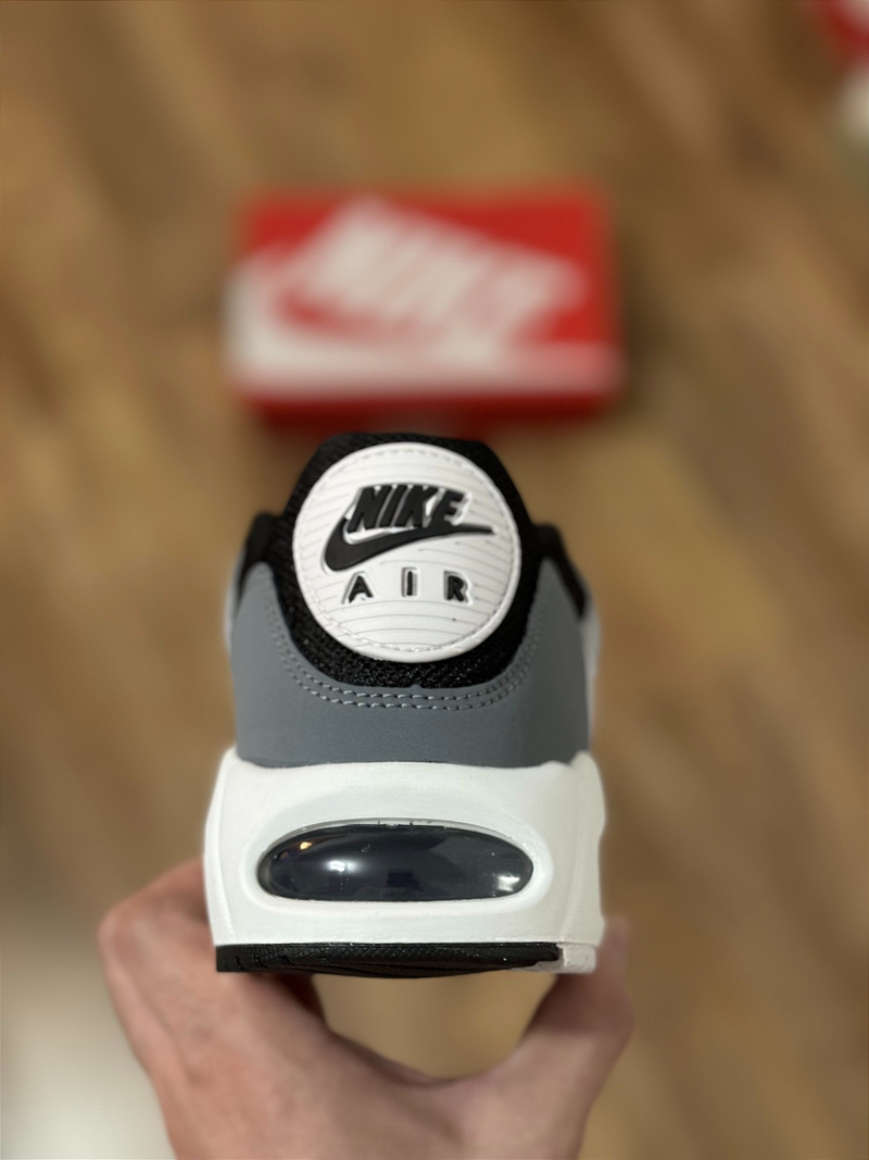 NK Air Max Correlate Unisex (Negro/Blanco/Gris)